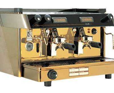 MAQUINA CAFE 2GR CEE LUXUS COM BOMBA INCORPORADA