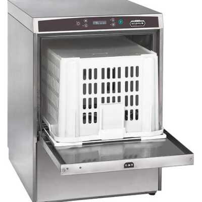Máquina de lavar utensílios