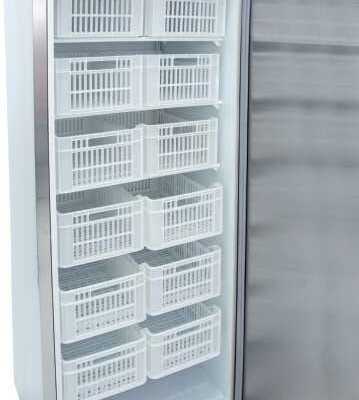 Armário GN2/1 lacado branco com 12 gavetas 600 litros Congelado de 780 x742 x1865h mm