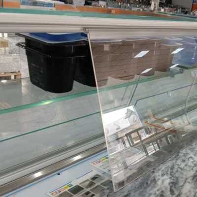 Vitrina com portas de correr para trás VPL150VPR
