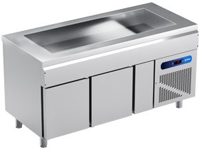 <p>Apresentamos a nossa linha de tabuleiros especialmente concebidos para manter e apresentar alimentos e bebidas à temperatura correcta